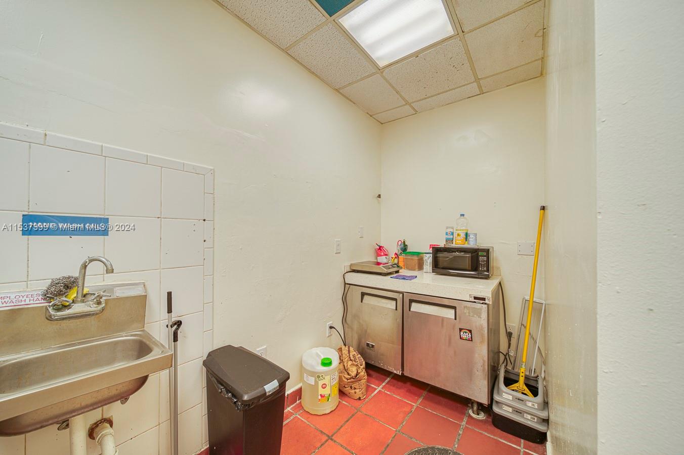 Bobba Tea Restaurant & Cafe For Sale on Collin, Miami Beach, Florida 33141, ,Businessopportunity,For Sale,Bobba Tea Restaurant & Cafe For Sale on Collin,A11537399