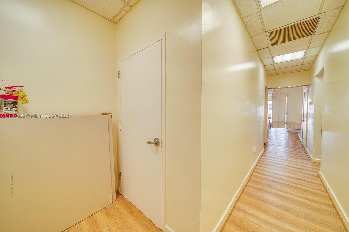 Bobba Tea Restaurant & Cafe For Sale on Collin, Miami Beach, Florida 33141, ,Businessopportunity,For Sale,Bobba Tea Restaurant & Cafe For Sale on Collin,A11537399