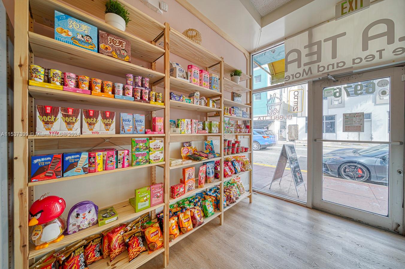 Bobba Tea Restaurant & Cafe For Sale on Collin, Miami Beach, Florida 33141, ,Businessopportunity,For Sale,Bobba Tea Restaurant & Cafe For Sale on Collin,A11537399