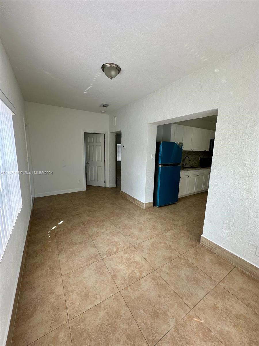 1773 NW 19th St FRONT, Miami, Florida 33125, 2 Bedrooms Bedrooms, ,1 BathroomBathrooms,Residentiallease,For Rent,1773 NW 19th St FRONT,A11537417