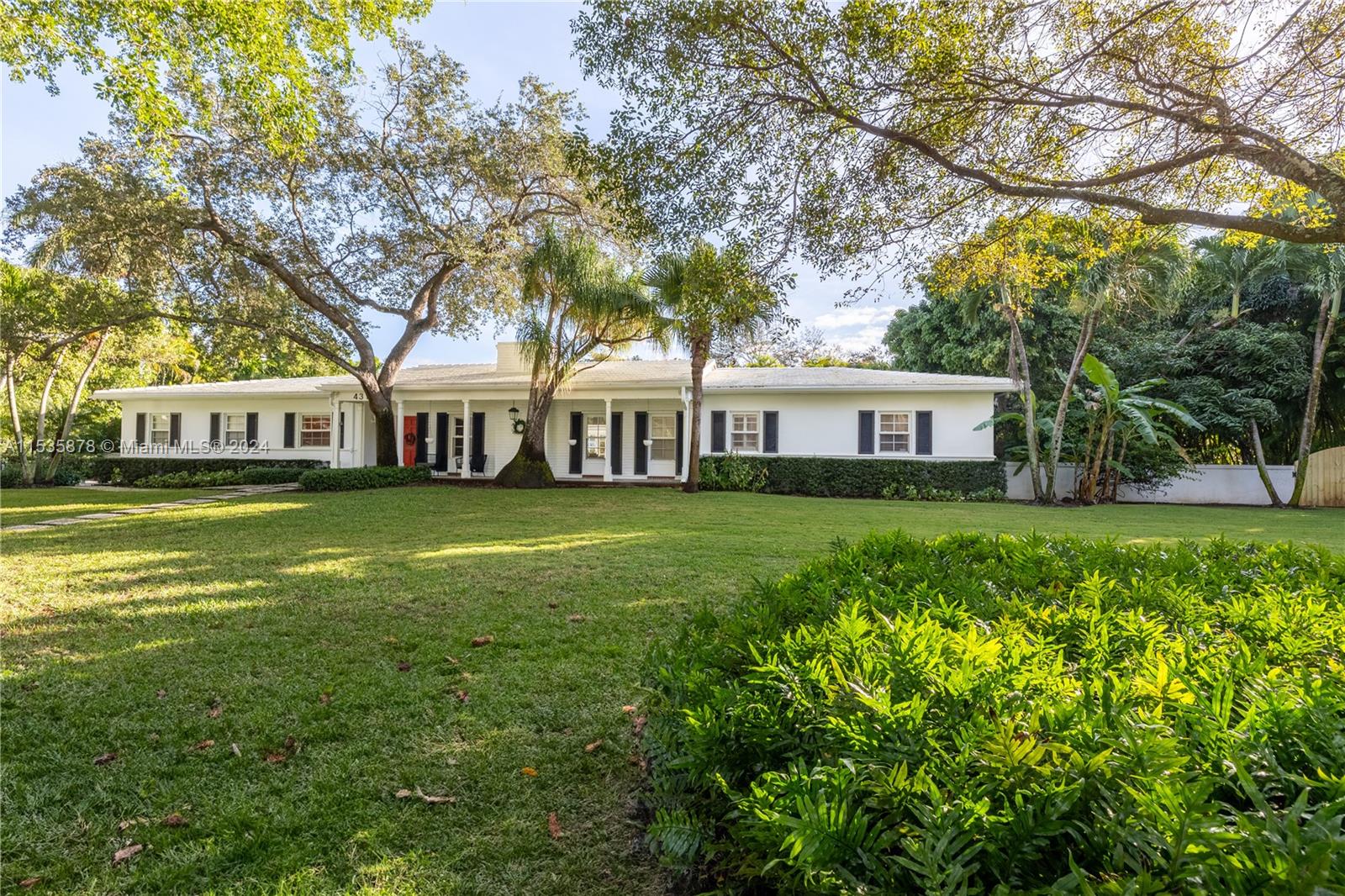 4311 Monserrate St, Coral Gables, Florida 33146, 4 Bedrooms Bedrooms, ,3 BathroomsBathrooms,Residentiallease,For Rent,4311 Monserrate St,A11535878