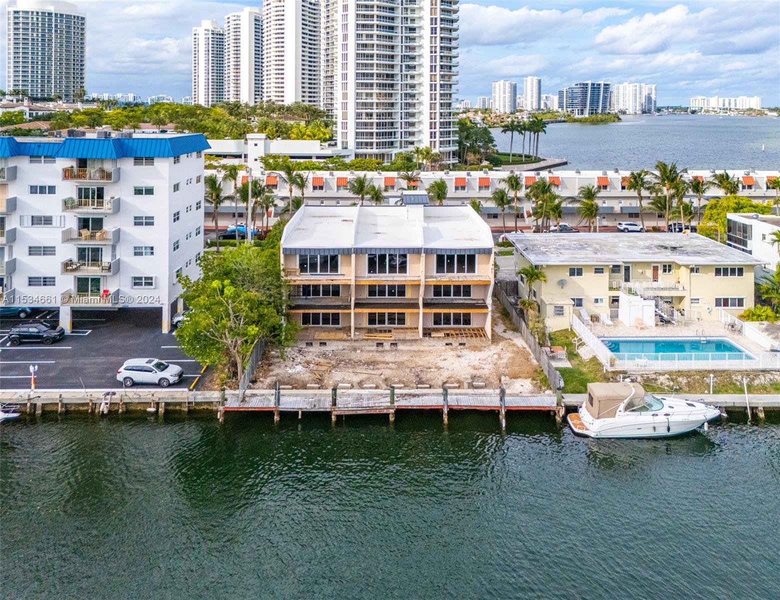 3822 171 St, North Miami Beach, FL, 33160 United States, 9 Bedrooms Bedrooms, ,6 BathroomsBathrooms,Residential,For Sale,171 St,A11534661