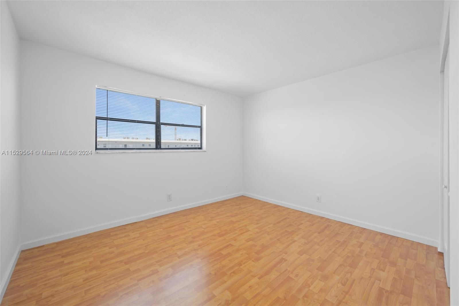 500 NE 2nd St 401, Dania Beach, Florida 33004, 2 Bedrooms Bedrooms, ,2 BathroomsBathrooms,Residentiallease,For Rent,500 NE 2nd St 401,A11529564