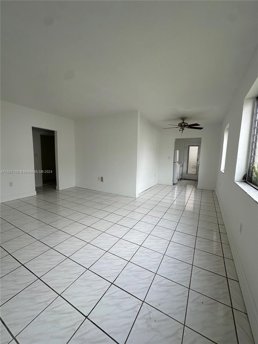 6885 Byron Ave 101, Miami Beach, Florida 33141, 1 Bedroom Bedrooms, ,1 BathroomBathrooms,Residentiallease,For Rent,6885 Byron Ave 101,A11537108