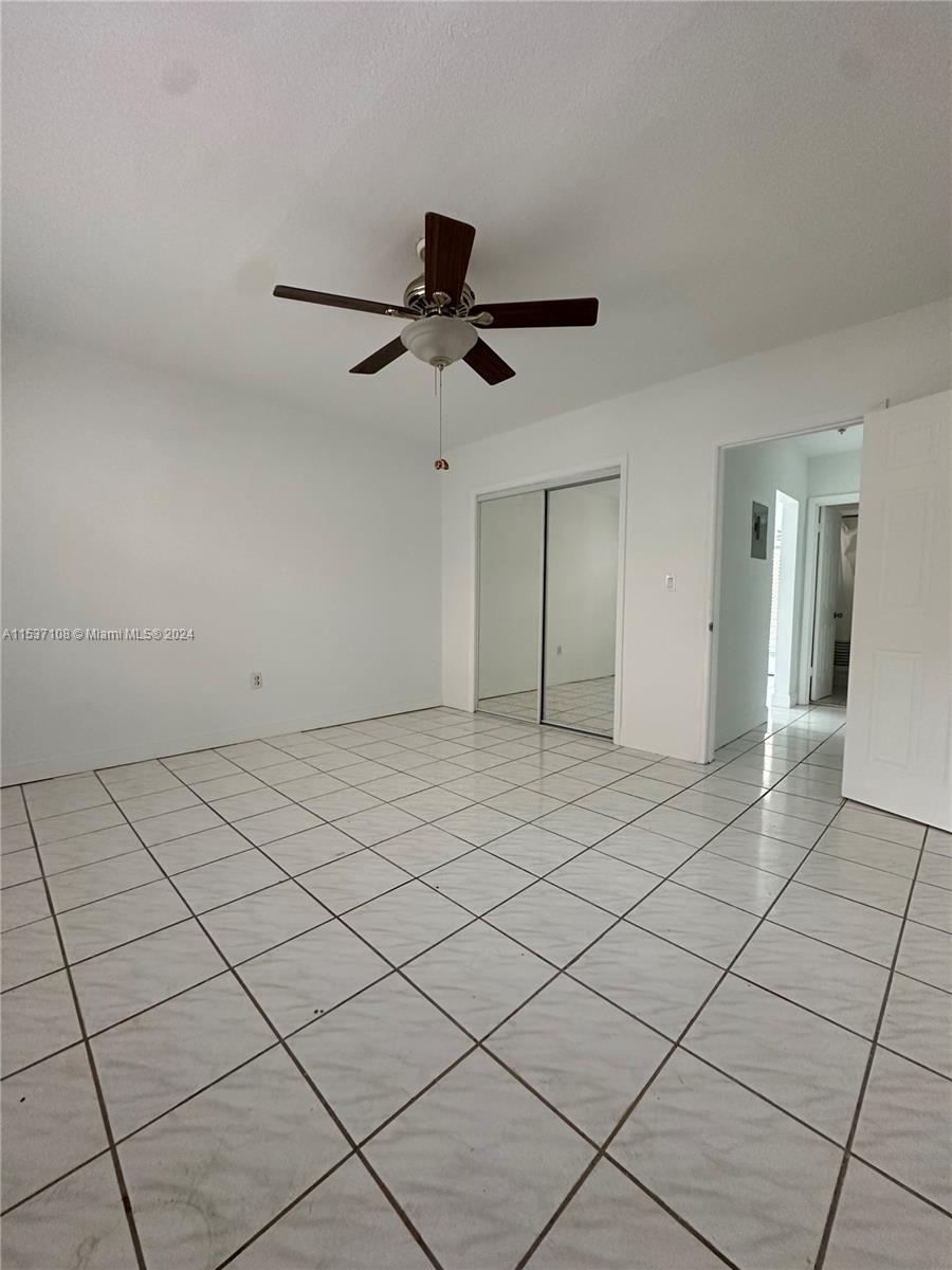 6885 Byron Ave 101, Miami Beach, Florida 33141, 1 Bedroom Bedrooms, ,1 BathroomBathrooms,Residentiallease,For Rent,6885 Byron Ave 101,A11537108