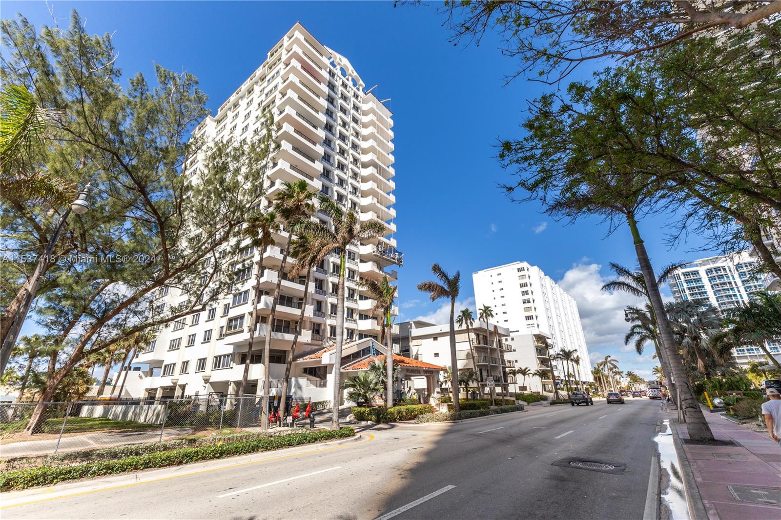 6422 Collins Ave 901, Miami Beach, Florida 33141, 2 Bedrooms Bedrooms, ,2 BathroomsBathrooms,Residential,For Sale,6422 Collins Ave 901,A11537418