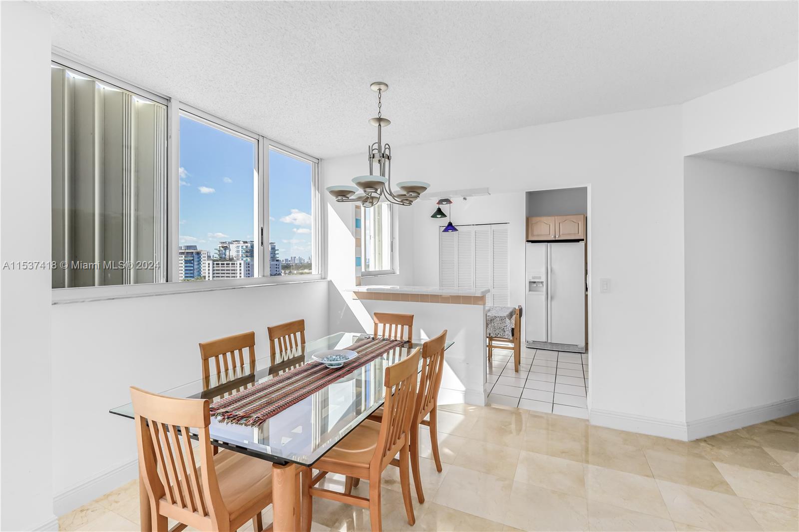 6422 Collins Ave 901, Miami Beach, Florida 33141, 2 Bedrooms Bedrooms, ,2 BathroomsBathrooms,Residential,For Sale,6422 Collins Ave 901,A11537418