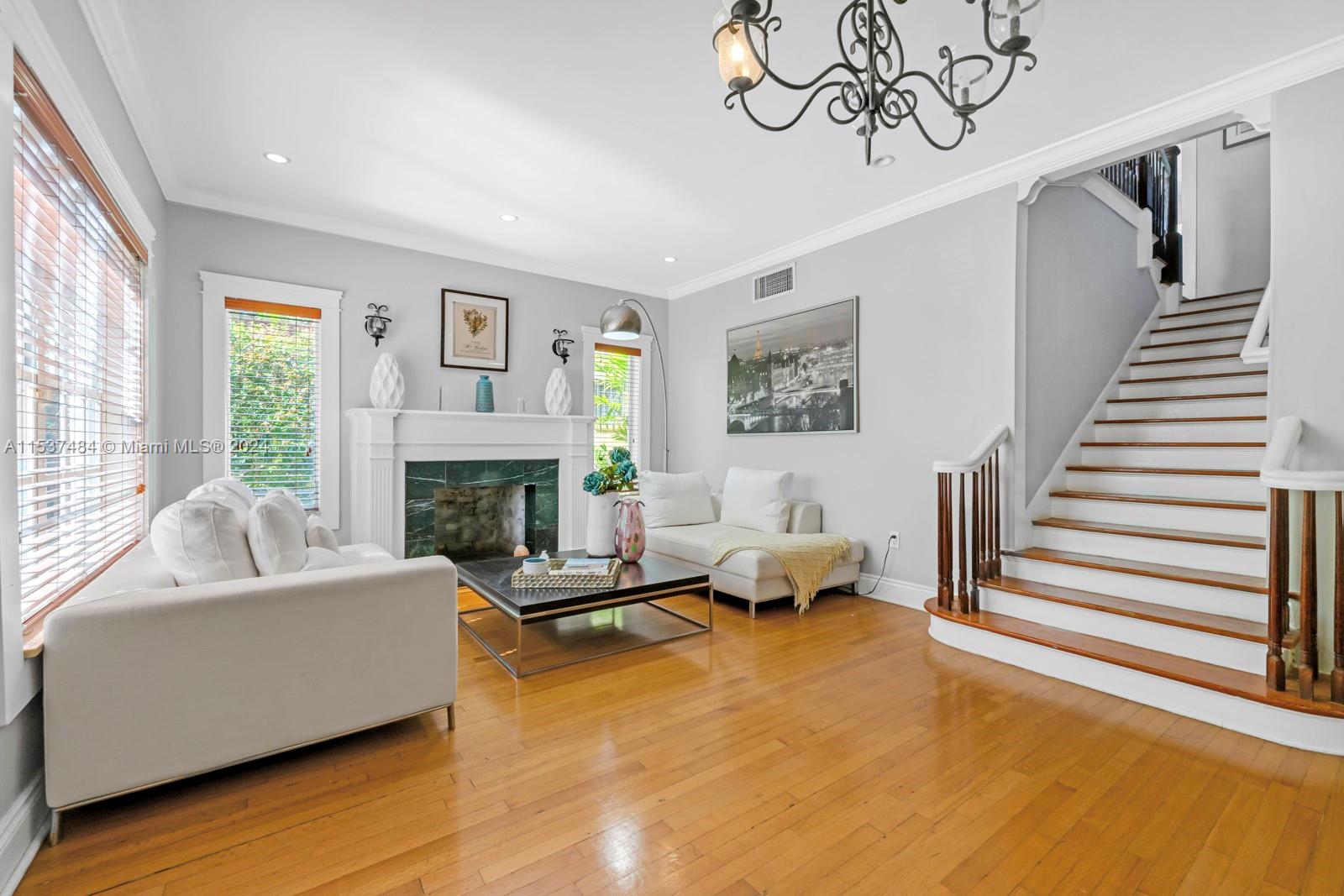 1535 SW 13th St 1535, Miami, Florida 33145, 5 Bedrooms Bedrooms, ,4 BathroomsBathrooms,Residentiallease,For Rent,1535 SW 13th St 1535,A11537484