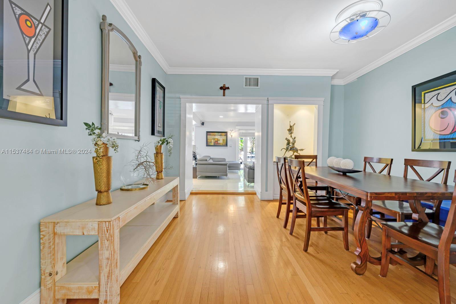 1535 SW 13th St 1535, Miami, Florida 33145, 5 Bedrooms Bedrooms, ,4 BathroomsBathrooms,Residentiallease,For Rent,1535 SW 13th St 1535,A11537484