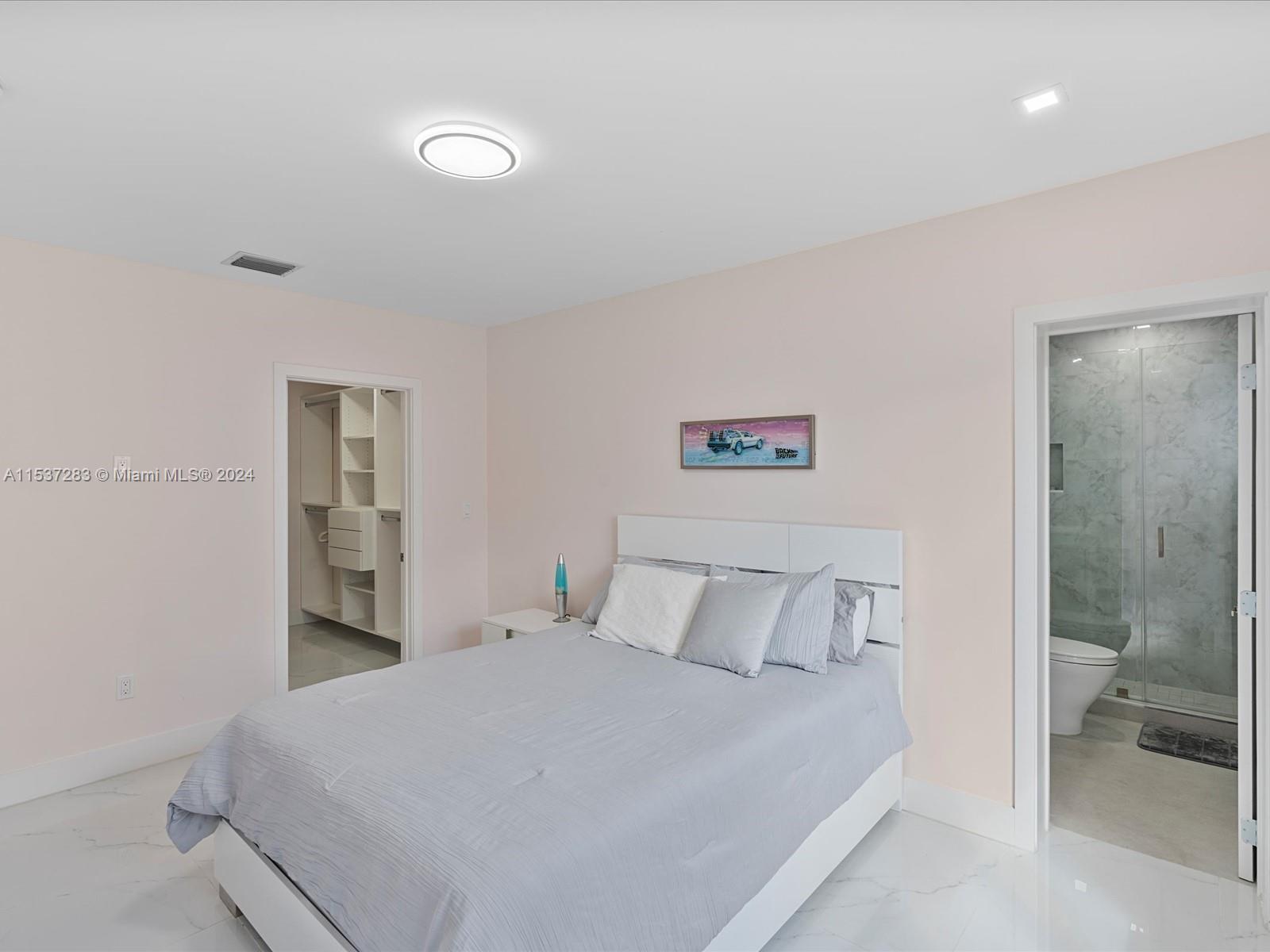 Hollywood, Florida 33021, 4 Bedrooms Bedrooms, ,3 BathroomsBathrooms,Residentiallease,For Rent,A11537283