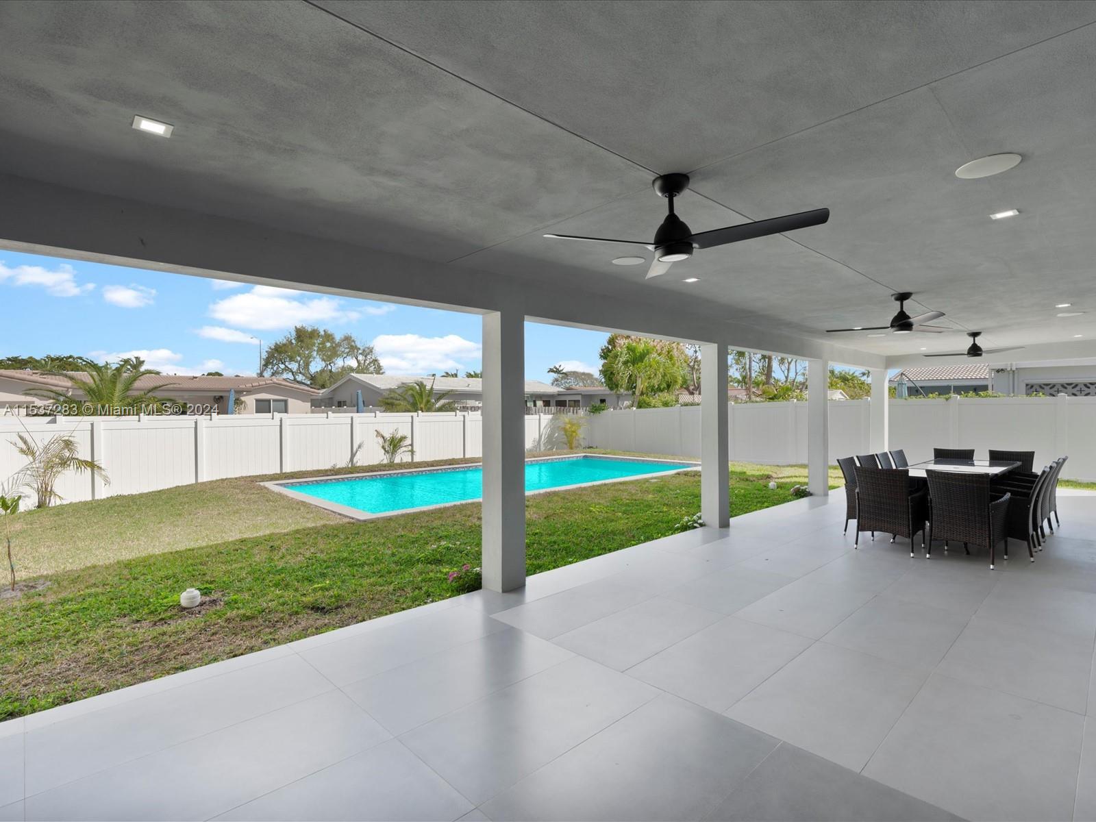 Hollywood, Florida 33021, 4 Bedrooms Bedrooms, ,3 BathroomsBathrooms,Residentiallease,For Rent,A11537283