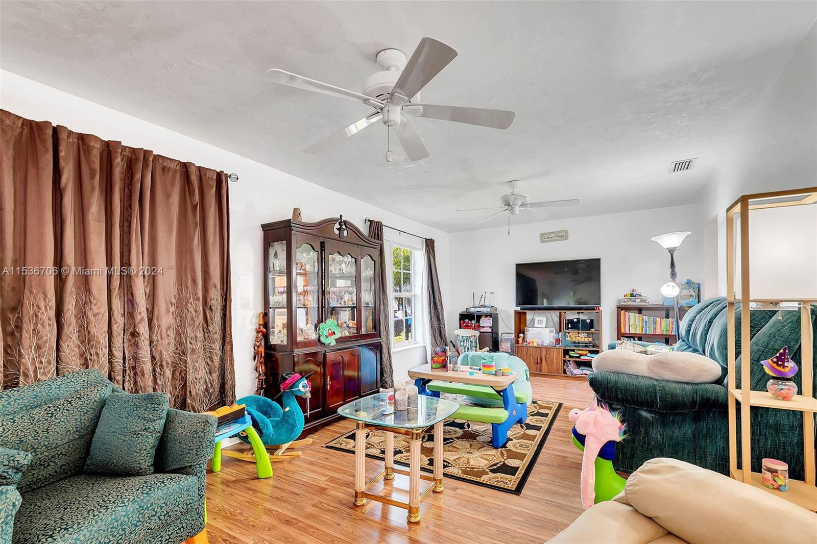 28405 SW 185th Ave, Homestead, Florida 33030, 4 Bedrooms Bedrooms, ,2 BathroomsBathrooms,Residential,For Sale,28405 SW 185th Ave,A11536706