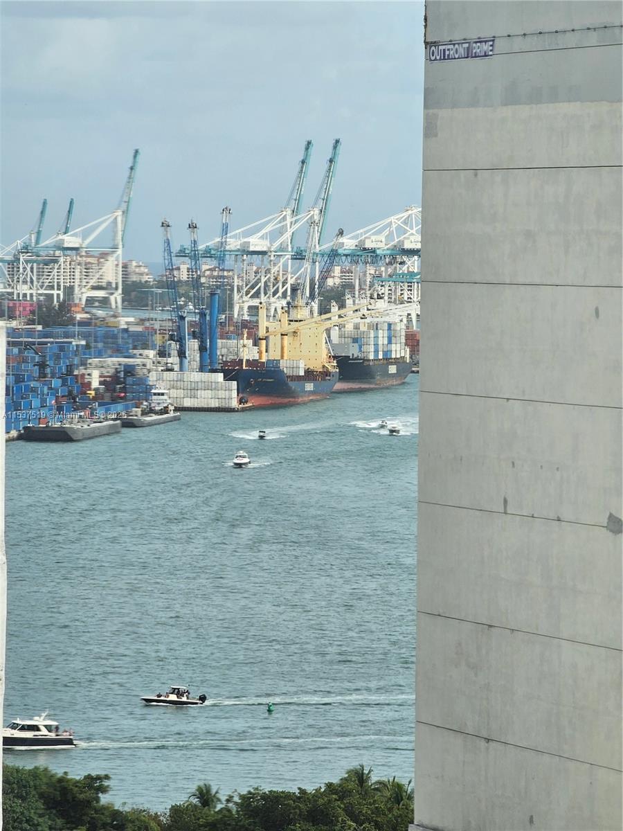 227 NE 2nd St 1901, Miami, Florida 33132, 1 Bedroom Bedrooms, ,1 BathroomBathrooms,Residential,For Sale,227 NE 2nd St 1901,A11537519