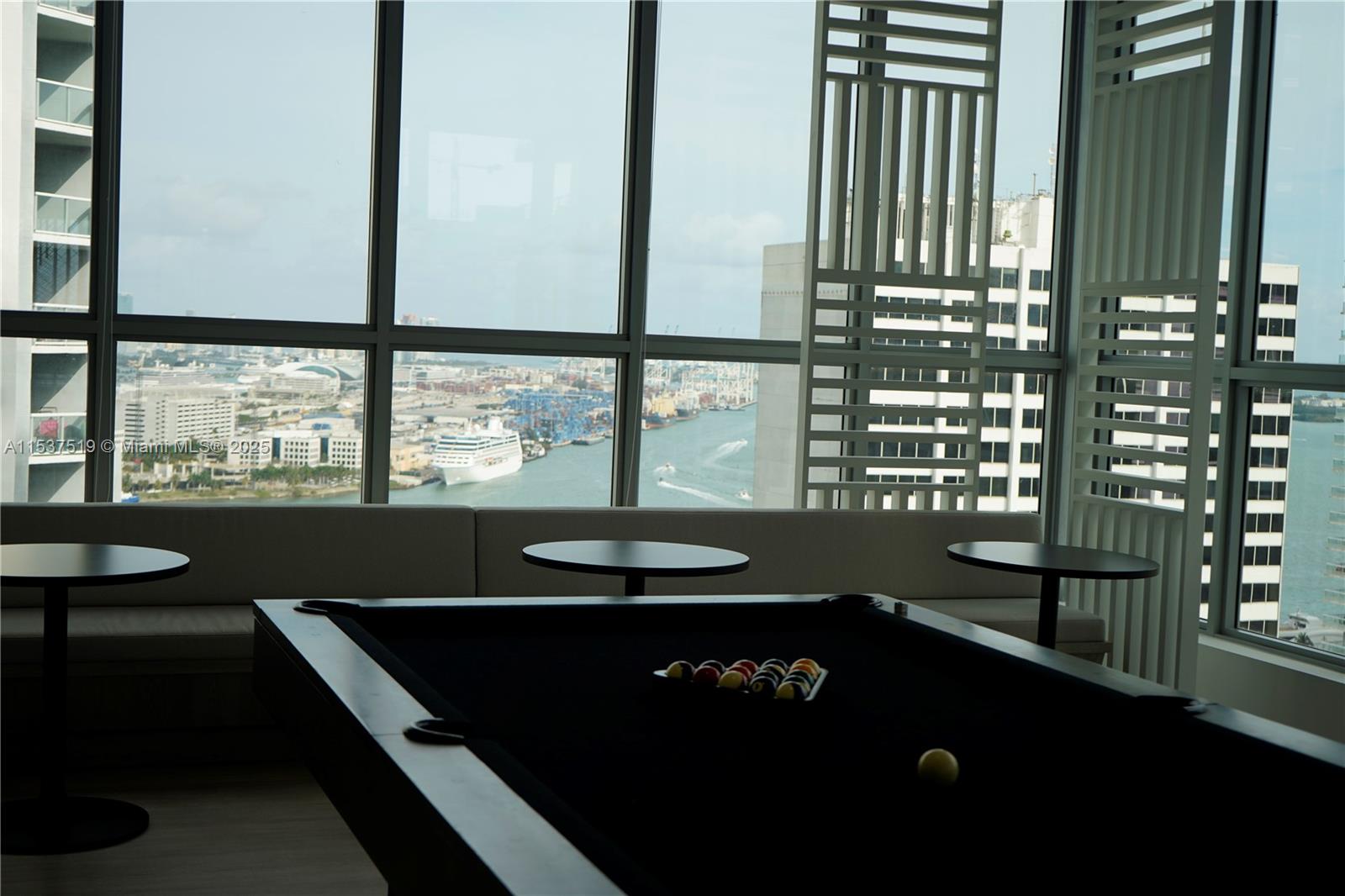 227 NE 2nd St 1901, Miami, Florida 33132, 1 Bedroom Bedrooms, ,1 BathroomBathrooms,Residential,For Sale,227 NE 2nd St 1901,A11537519