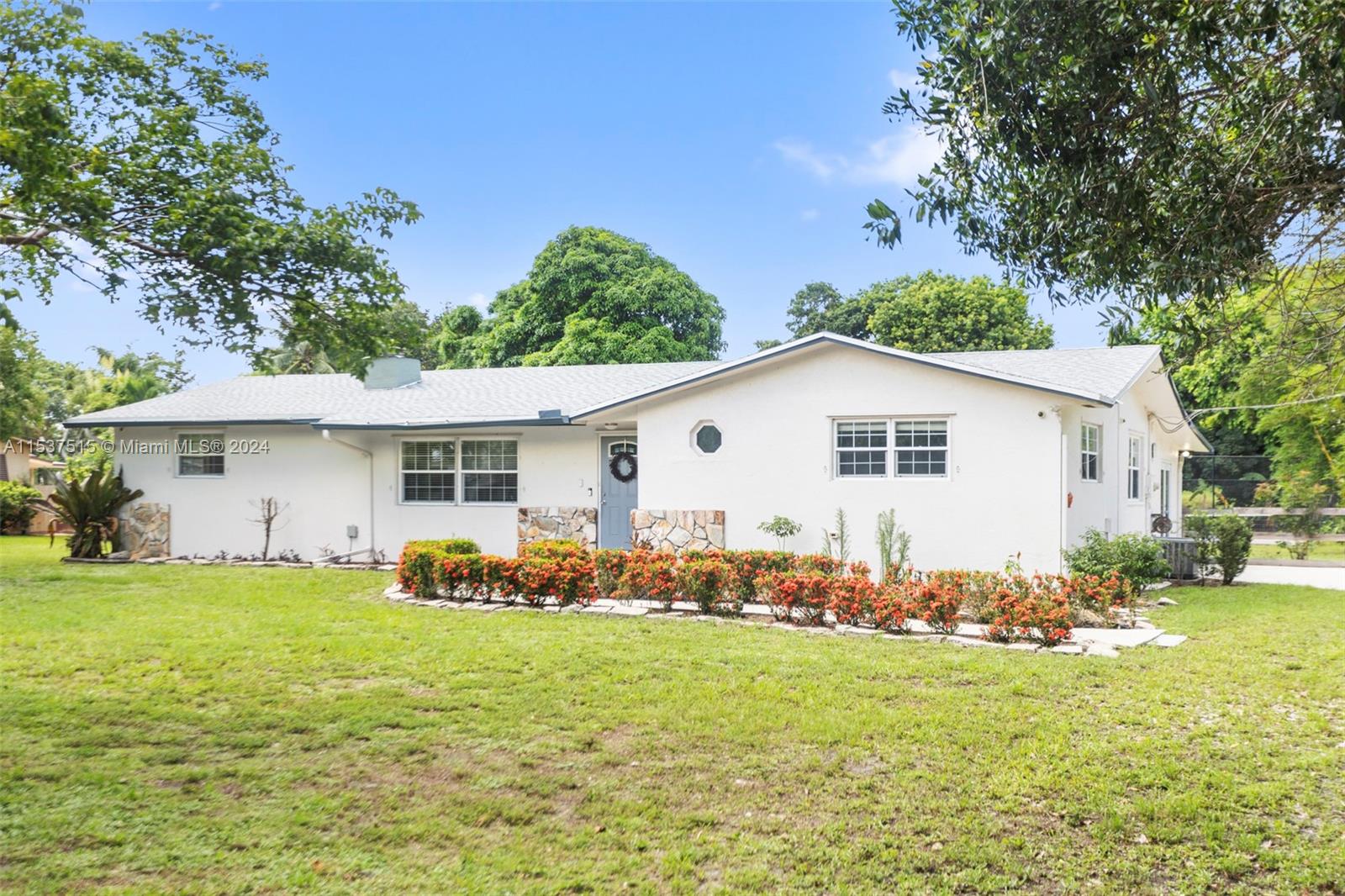 13791 SW 18th Ct  For Sale A11537515, FL