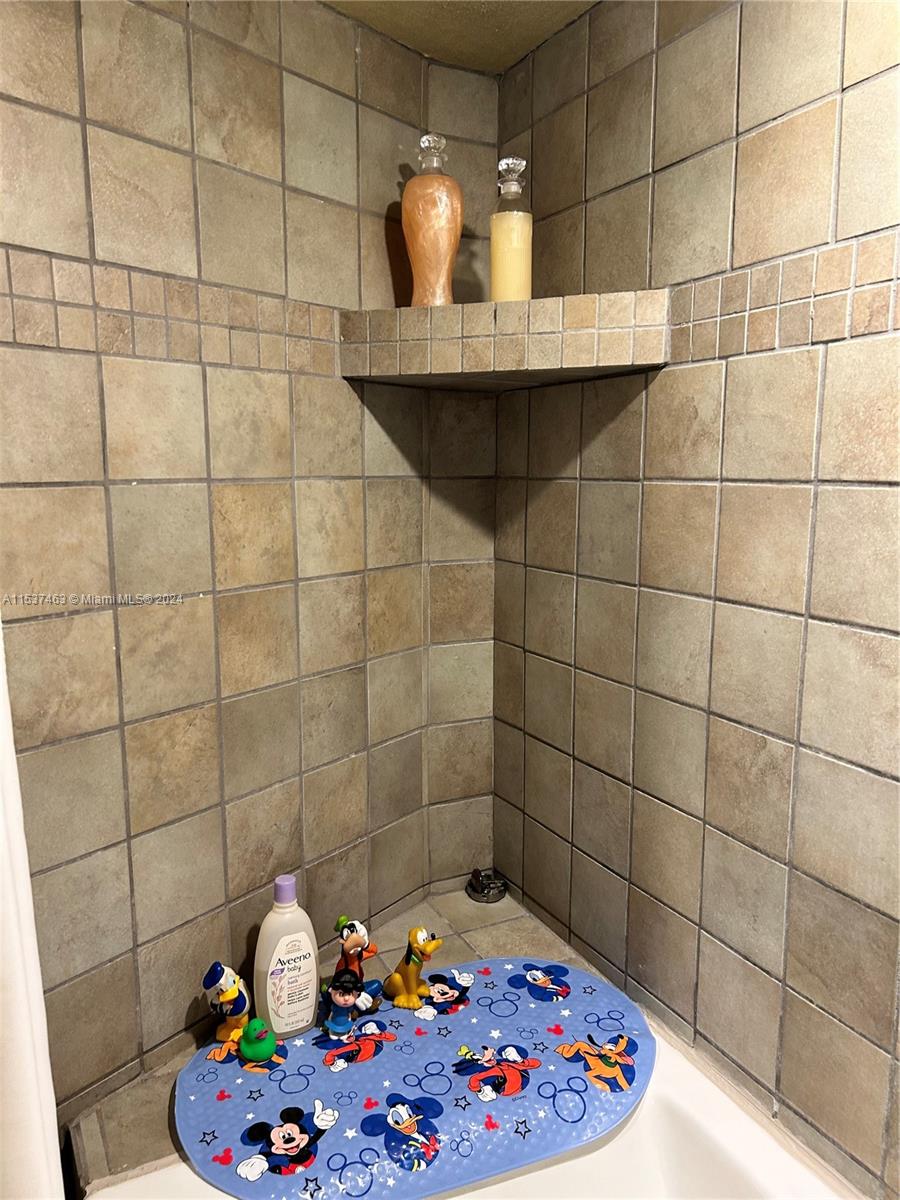 20401 NE 30th Ave 320-8, Aventura, Florida 33180, 3 Bedrooms Bedrooms, ,2 BathroomsBathrooms,Residential,For Sale,20401 NE 30th Ave 320-8,A11537463