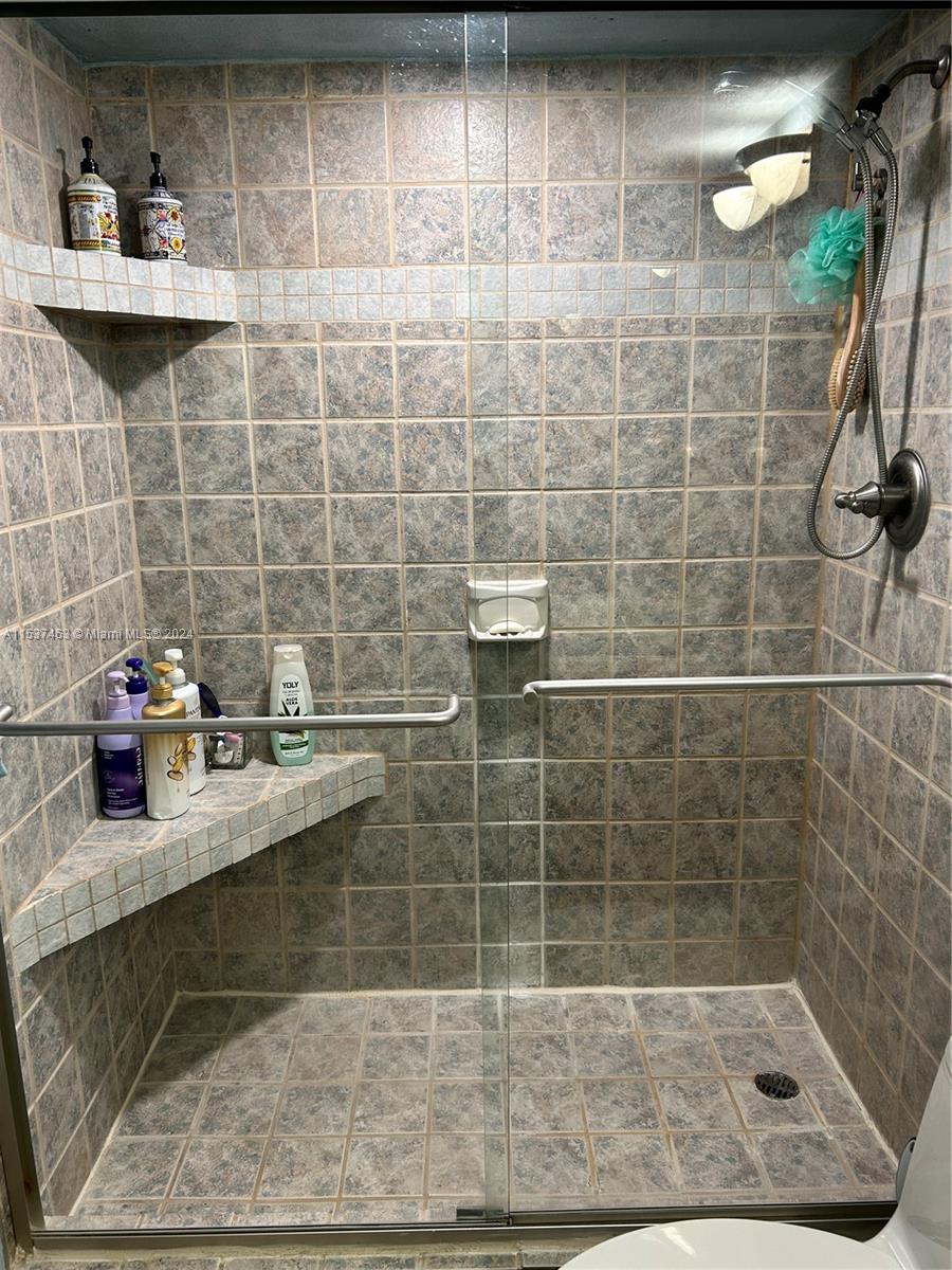 20401 NE 30th Ave 320-8, Aventura, Florida 33180, 3 Bedrooms Bedrooms, ,2 BathroomsBathrooms,Residential,For Sale,20401 NE 30th Ave 320-8,A11537463