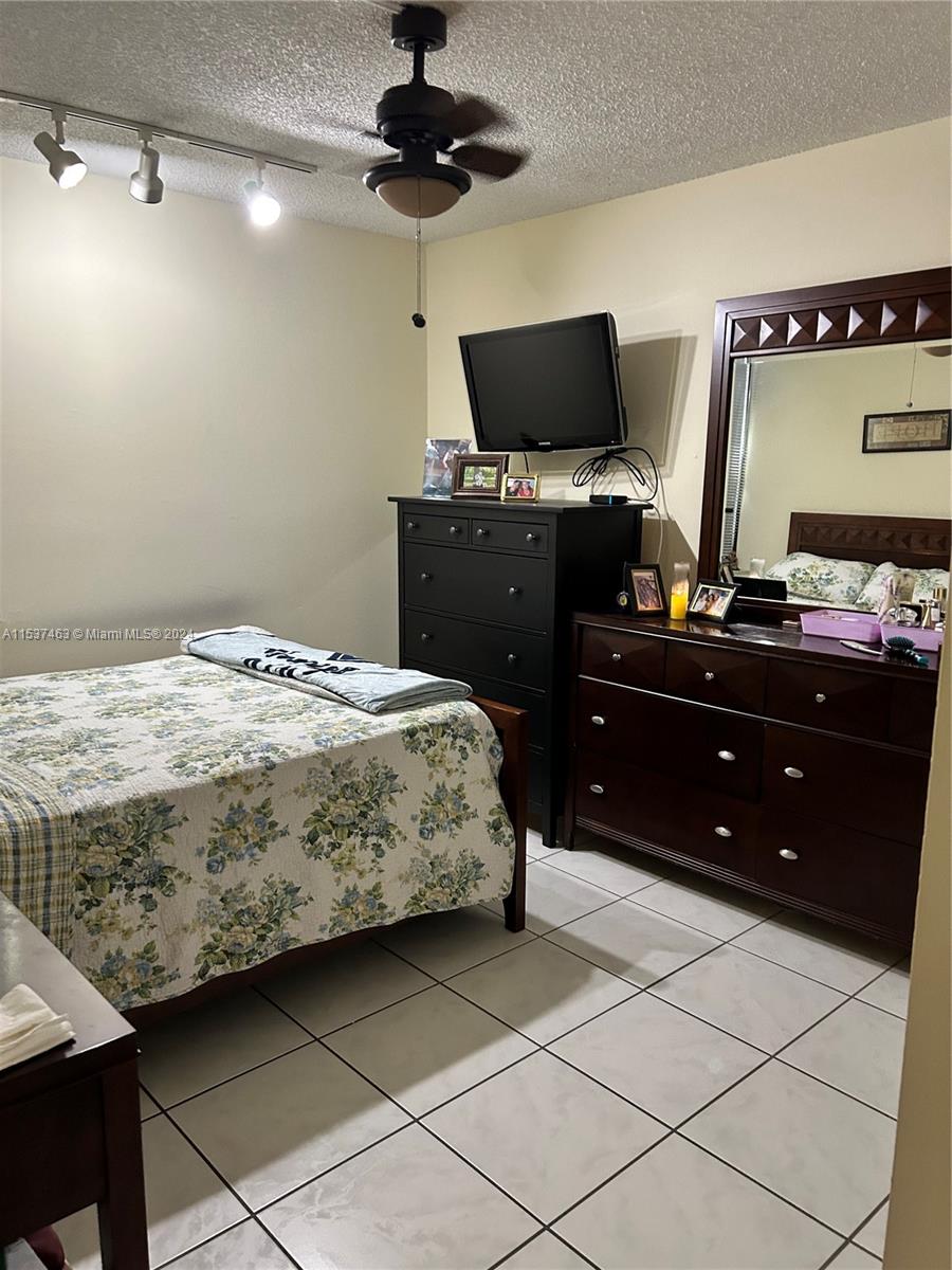 20401 NE 30th Ave 320-8, Aventura, Florida 33180, 3 Bedrooms Bedrooms, ,2 BathroomsBathrooms,Residential,For Sale,20401 NE 30th Ave 320-8,A11537463