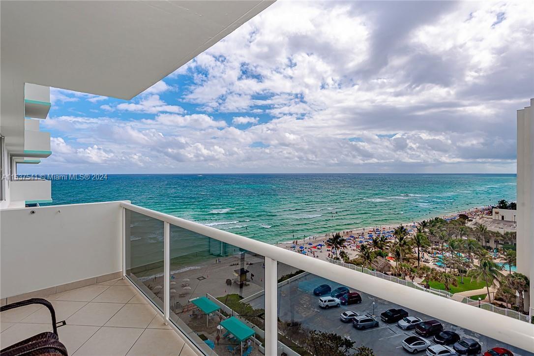 3725 S Ocean Dr 1008, Hollywood, Florida 33019, 2 Bedrooms Bedrooms, ,2 BathroomsBathrooms,Residentiallease,For Rent,3725 S Ocean Dr 1008,A11537541