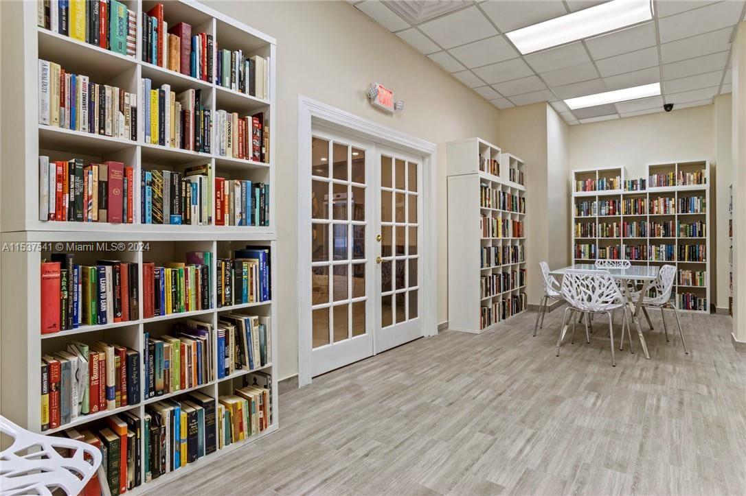 3725 S Ocean Dr 1008, Hollywood, Florida 33019, 2 Bedrooms Bedrooms, ,2 BathroomsBathrooms,Residentiallease,For Rent,3725 S Ocean Dr 1008,A11537541