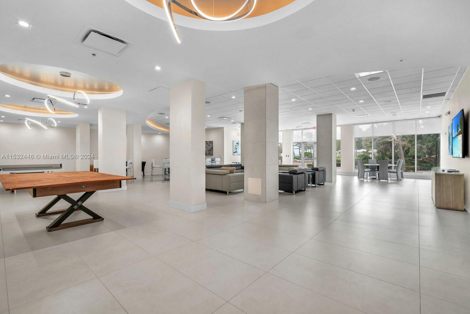 3001 S Ocean Dr 1211, Hollywood, Florida 33019, 2 Bedrooms Bedrooms, ,2 BathroomsBathrooms,Residential,For Sale,3001 S Ocean Dr 1211,A11532446