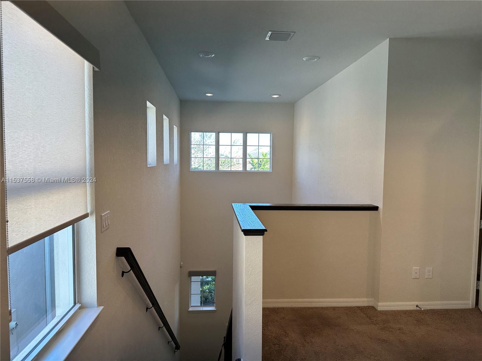 1434 Myrtle Oak Ter, Hollywood, Florida 33021, 3 Bedrooms Bedrooms, ,2 BathroomsBathrooms,Residentiallease,For Rent,1434 Myrtle Oak Ter,A11537558