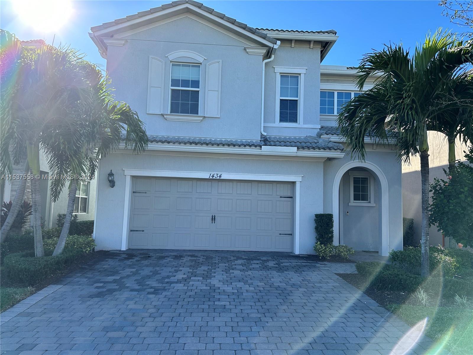 1434 Myrtle Oak Ter, Hollywood, Florida 33021, 3 Bedrooms Bedrooms, ,2 BathroomsBathrooms,Residentiallease,For Rent,1434 Myrtle Oak Ter,A11537558