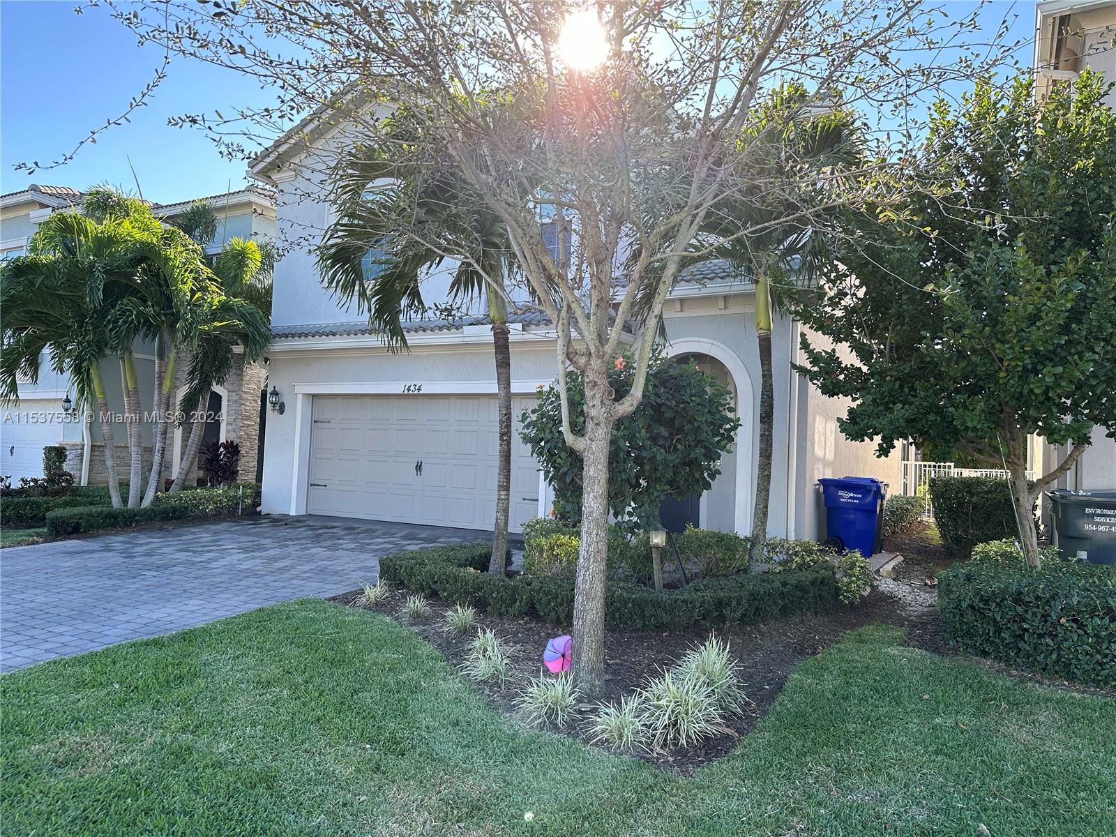 1434 Myrtle Oak Ter, Hollywood, Florida 33021, 3 Bedrooms Bedrooms, ,2 BathroomsBathrooms,Residentiallease,For Rent,1434 Myrtle Oak Ter,A11537558