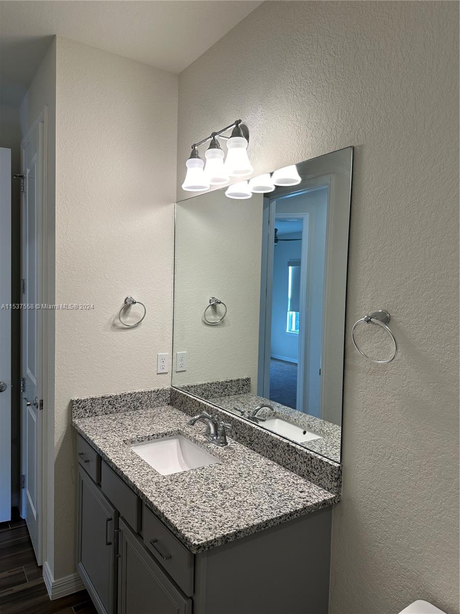 1434 Myrtle Oak Ter, Hollywood, Florida 33021, 3 Bedrooms Bedrooms, ,2 BathroomsBathrooms,Residentiallease,For Rent,1434 Myrtle Oak Ter,A11537558