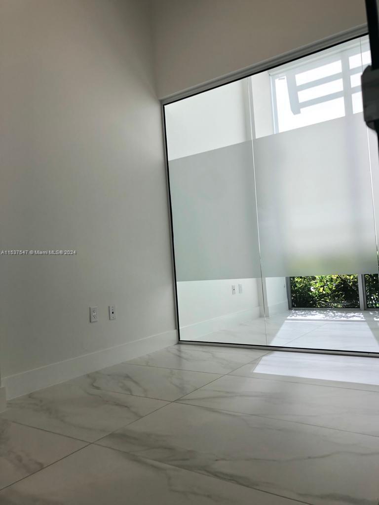 800 SE 4th Ave 109, Hallandale Beach, Florida 33009, ,Commercialsale,For Sale,800 SE 4th Ave 109,A11537547