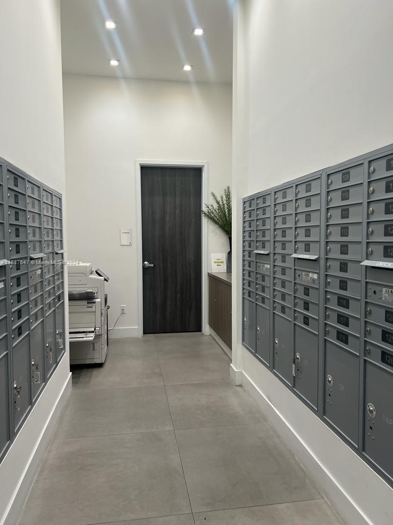 800 SE 4th Ave 109, Hallandale Beach, Florida 33009, ,Commercialsale,For Sale,800 SE 4th Ave 109,A11537547