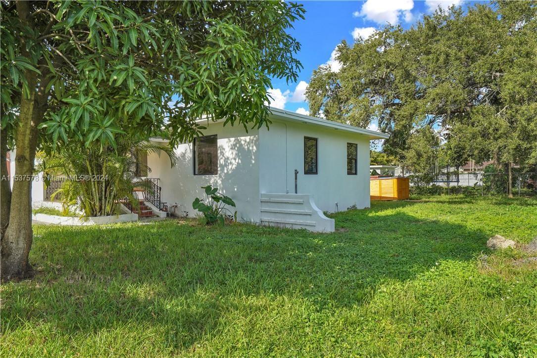 El Portal, Florida 33150, 3 Bedrooms Bedrooms, ,2 BathroomsBathrooms,Residential,For Sale,A11537578