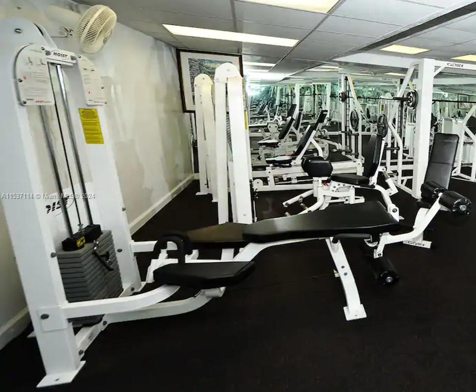 Miami Beach, Florida 33140, 2 Bedrooms Bedrooms, ,2 BathroomsBathrooms,Residentiallease,For Rent,A11537114