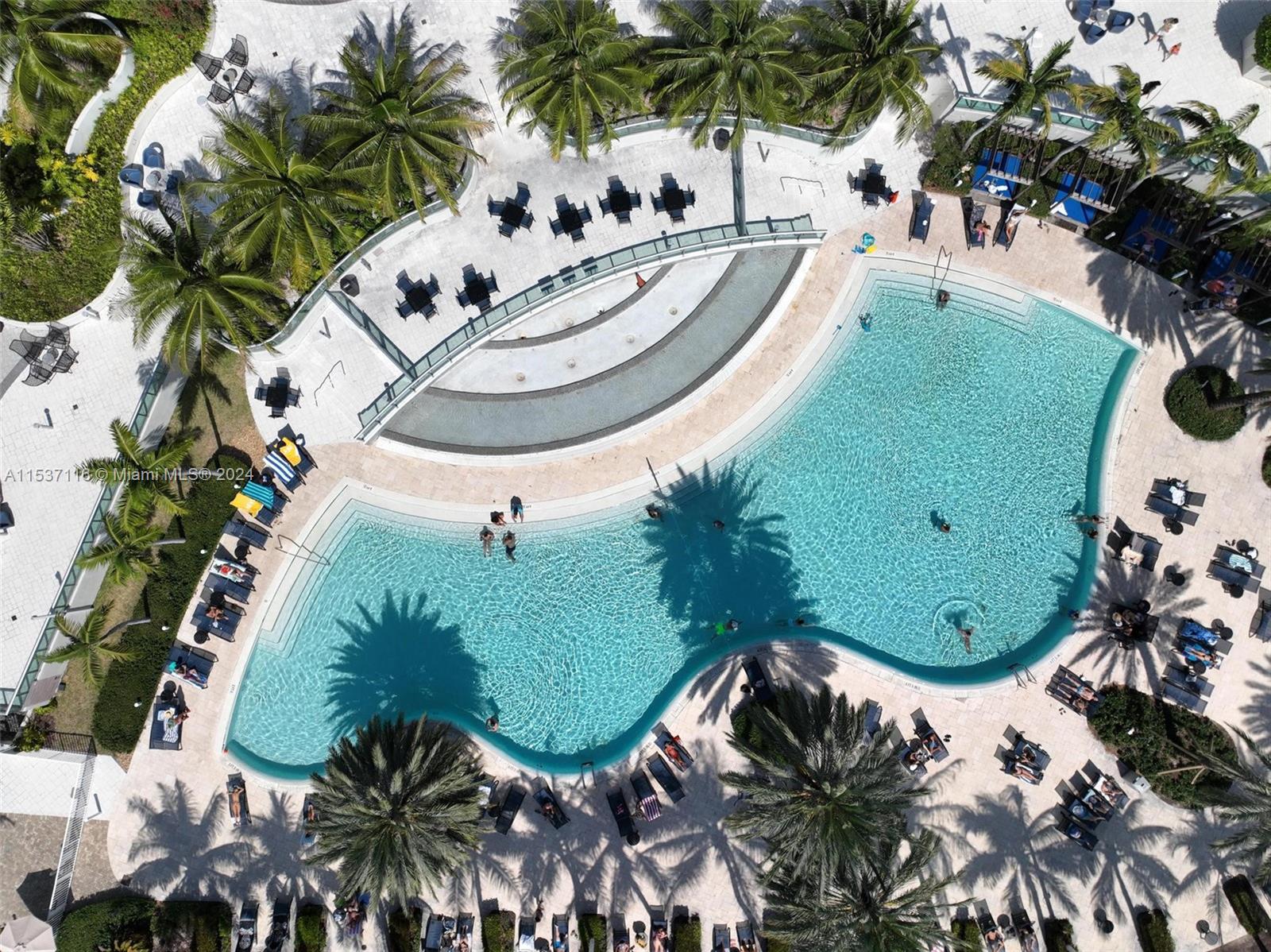 1500 Bay Rd 1268S, Miami Beach, Florida 33139, 2 Bedrooms Bedrooms, ,1 BathroomBathrooms,Residentiallease,For Rent,1500 Bay Rd 1268S,A11537116