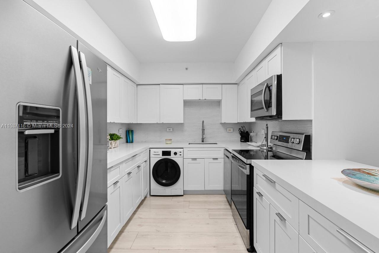 1500 Bay Rd 1268S, Miami Beach, Florida 33139, 2 Bedrooms Bedrooms, ,1 BathroomBathrooms,Residentiallease,For Rent,1500 Bay Rd 1268S,A11537116