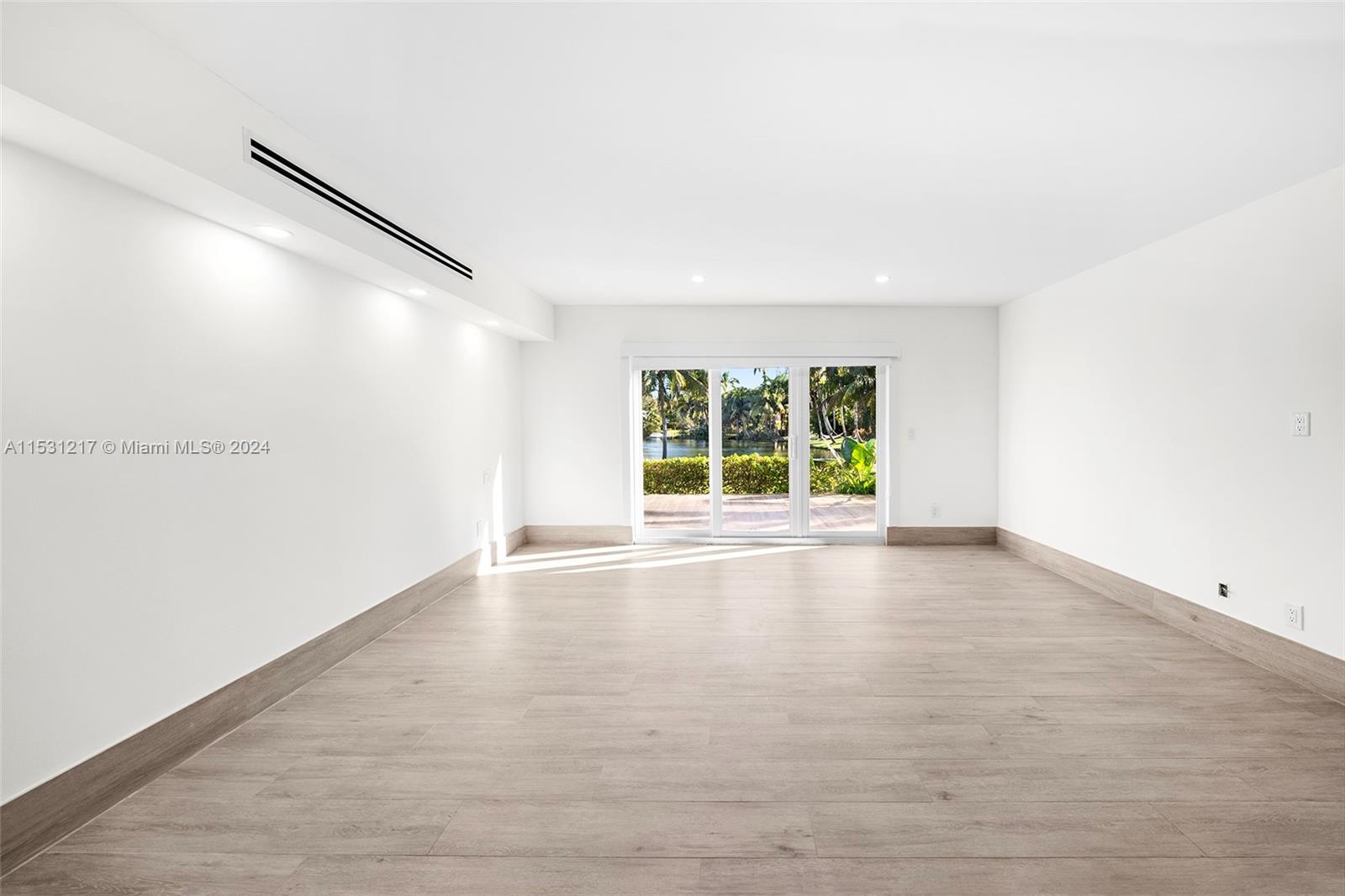 6880 126th Ter, Pinecrest, FL, 33156 United States, 6 Bedrooms Bedrooms, ,5 BathroomsBathrooms,Residential,For Sale,126th Ter,A11531217