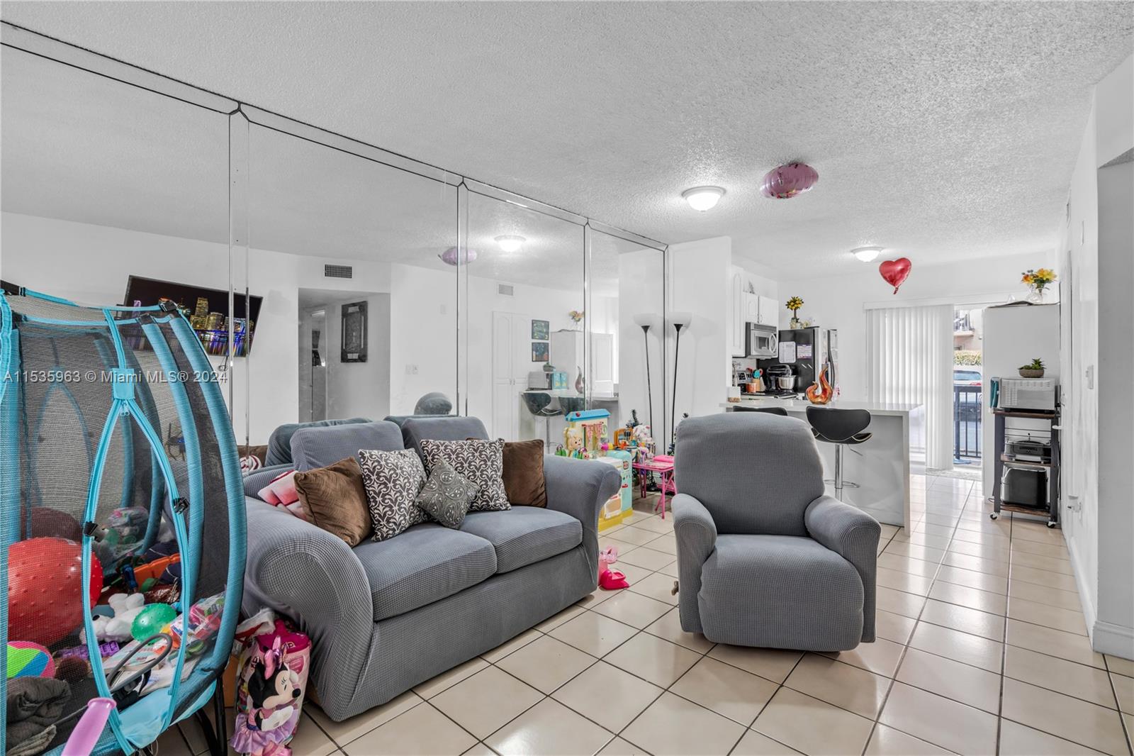 5490 W 21st Ct 108, Hialeah, Florida 33016, 2 Bedrooms Bedrooms, ,2 BathroomsBathrooms,Residential,For Sale,5490 W 21st Ct 108,A11535963