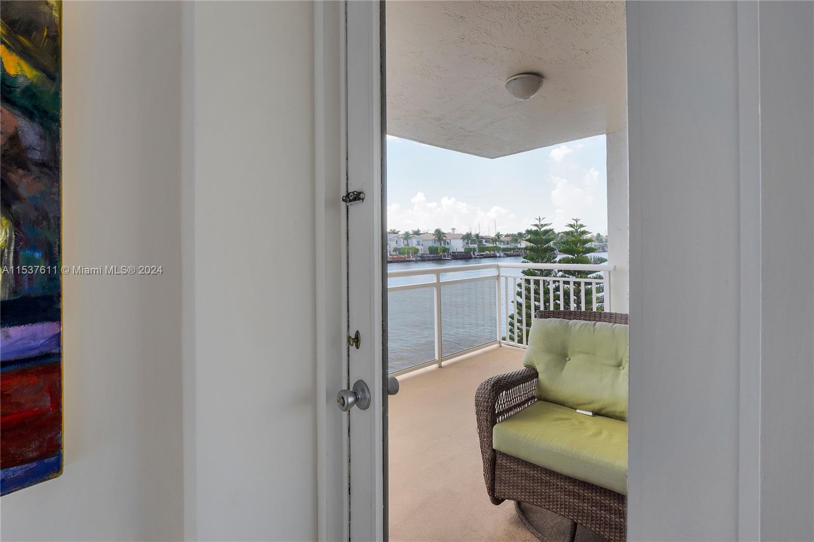 1600 S Ocean Dr 2F, Hollywood, Florida 33019, 2 Bedrooms Bedrooms, ,2 BathroomsBathrooms,Residential,For Sale,1600 S Ocean Dr 2F,A11537611