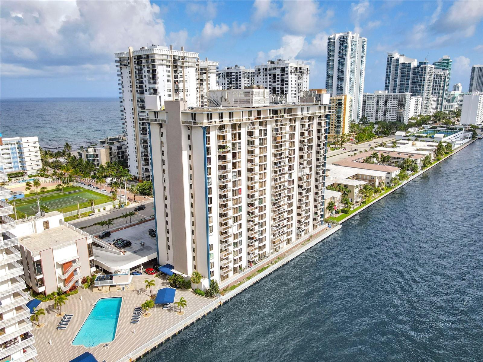 1600 S Ocean Dr 2F, Hollywood, Florida 33019, 2 Bedrooms Bedrooms, ,2 BathroomsBathrooms,Residential,For Sale,1600 S Ocean Dr 2F,A11537611