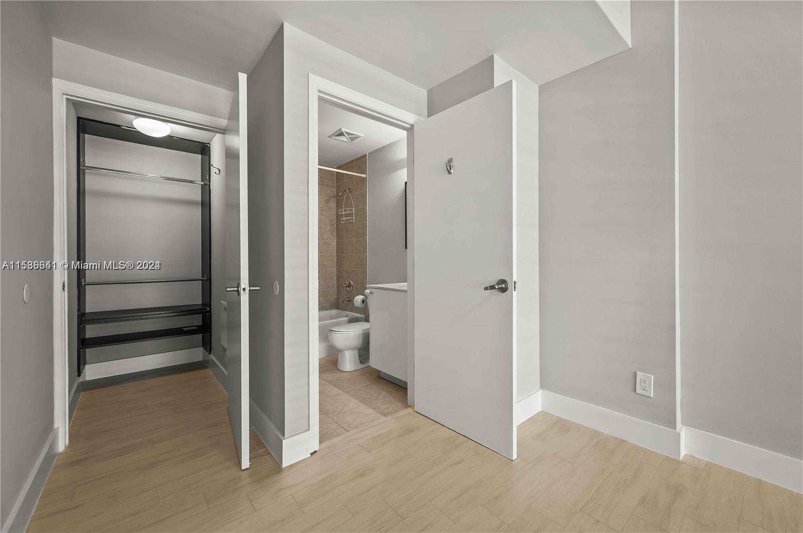 60 SW 13th St 3620, Miami, Florida 33130, 2 Bedrooms Bedrooms, ,2 BathroomsBathrooms,Residential,For Sale,60 SW 13th St 3620,A11536641