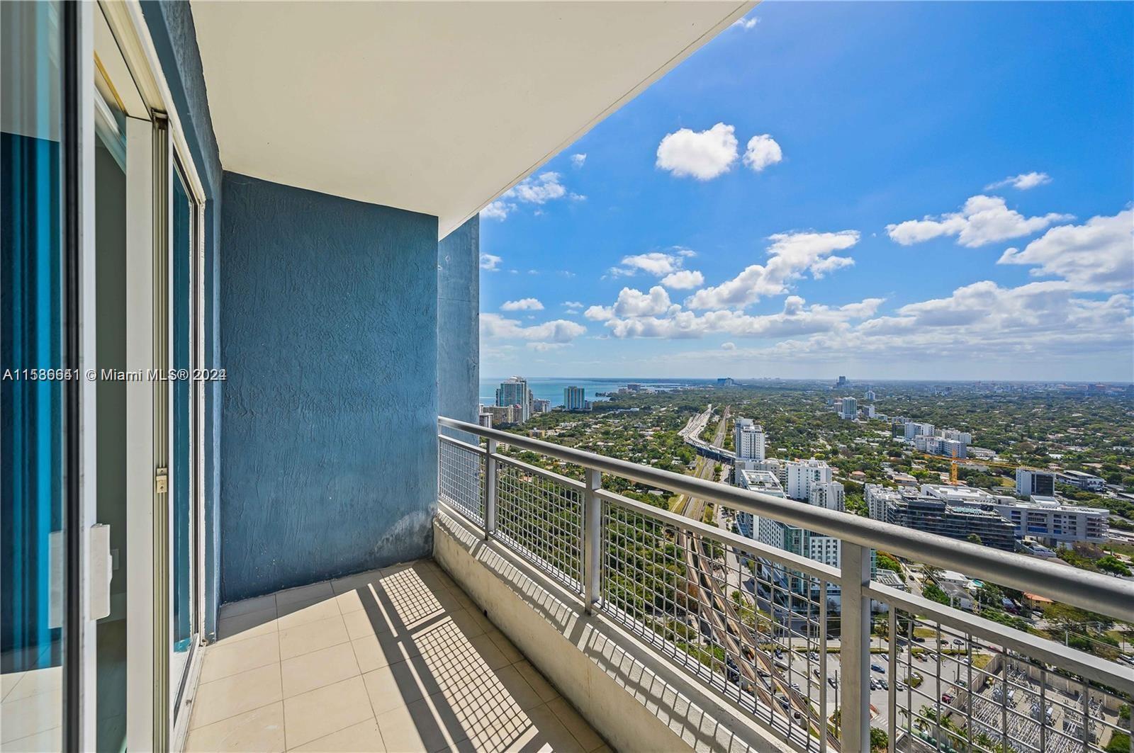 60 SW 13th St 3620, Miami, Florida 33130, 2 Bedrooms Bedrooms, ,2 BathroomsBathrooms,Residential,For Sale,60 SW 13th St 3620,A11536641