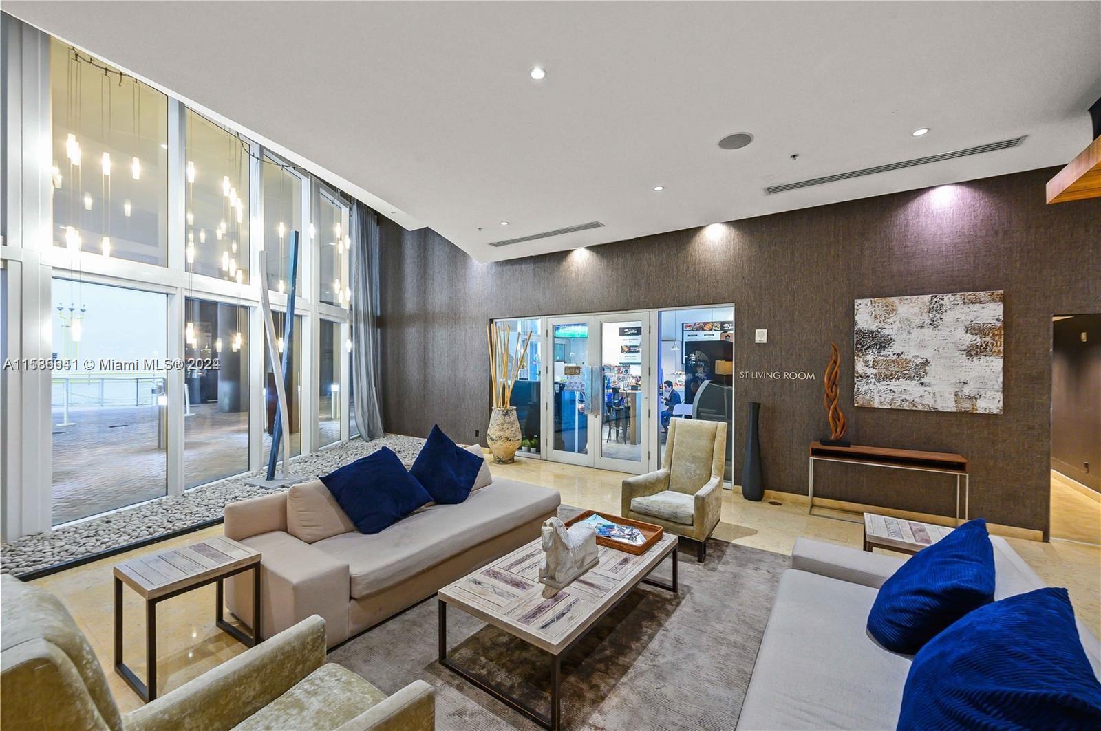 60 SW 13th St 3620, Miami, Florida 33130, 2 Bedrooms Bedrooms, ,2 BathroomsBathrooms,Residential,For Sale,60 SW 13th St 3620,A11536641