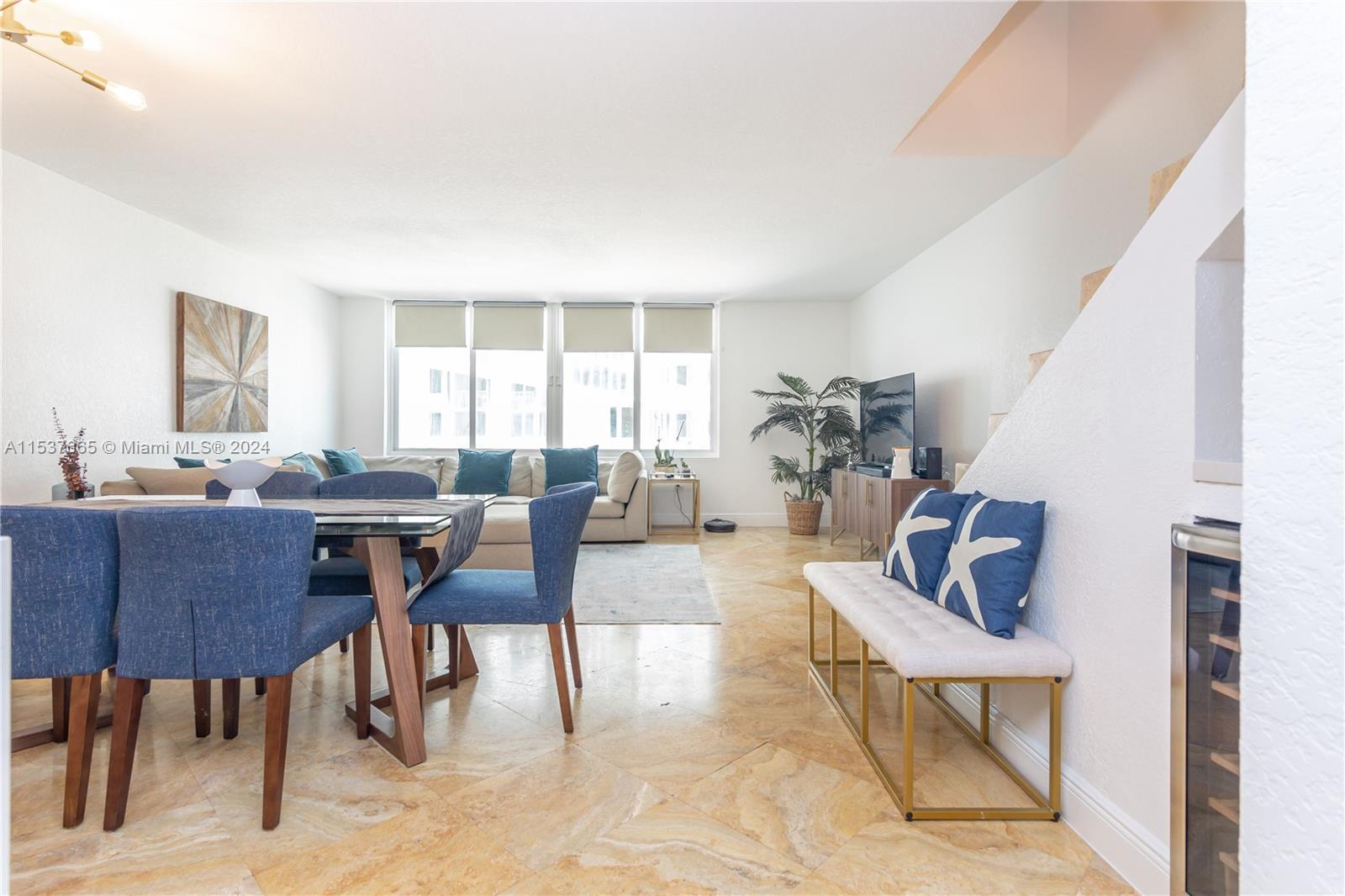 Spare Bedroom / Office Closet