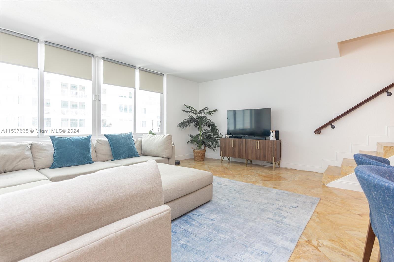 5401 Collins Ave 337, Miami Beach, Florida 33140, 2 Bedrooms Bedrooms, ,3 BathroomsBathrooms,Residential,For Sale,5401 Collins Ave 337,A11537665