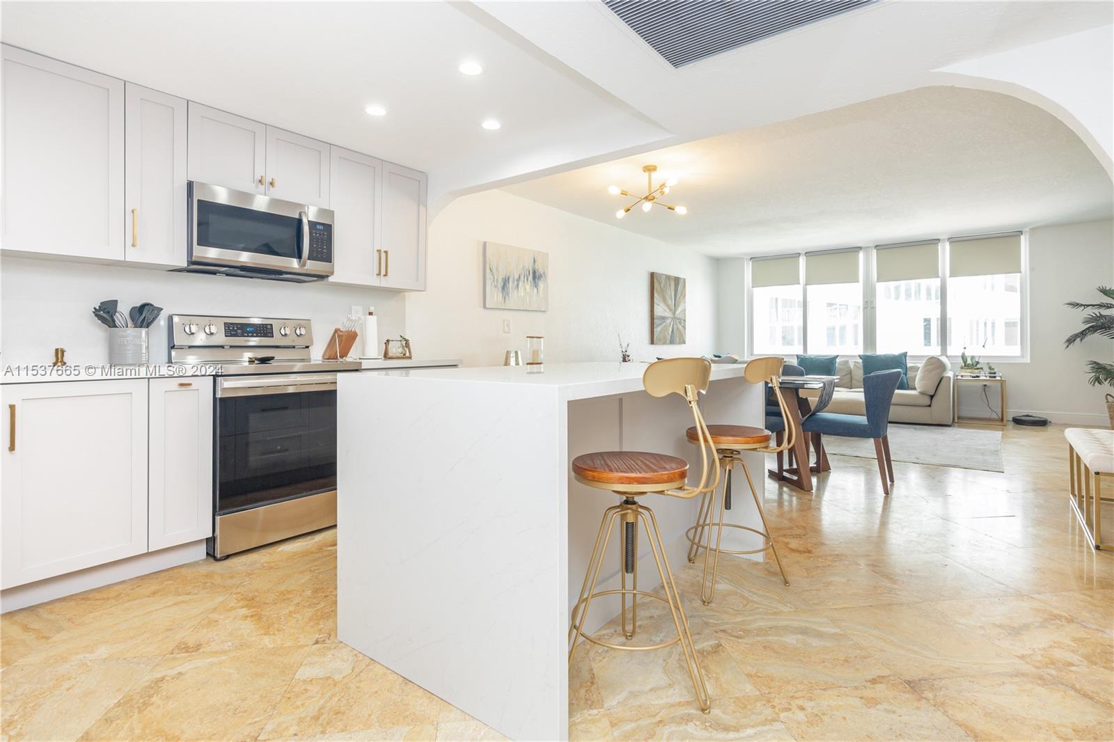 Spare Bedroom / Office Closet