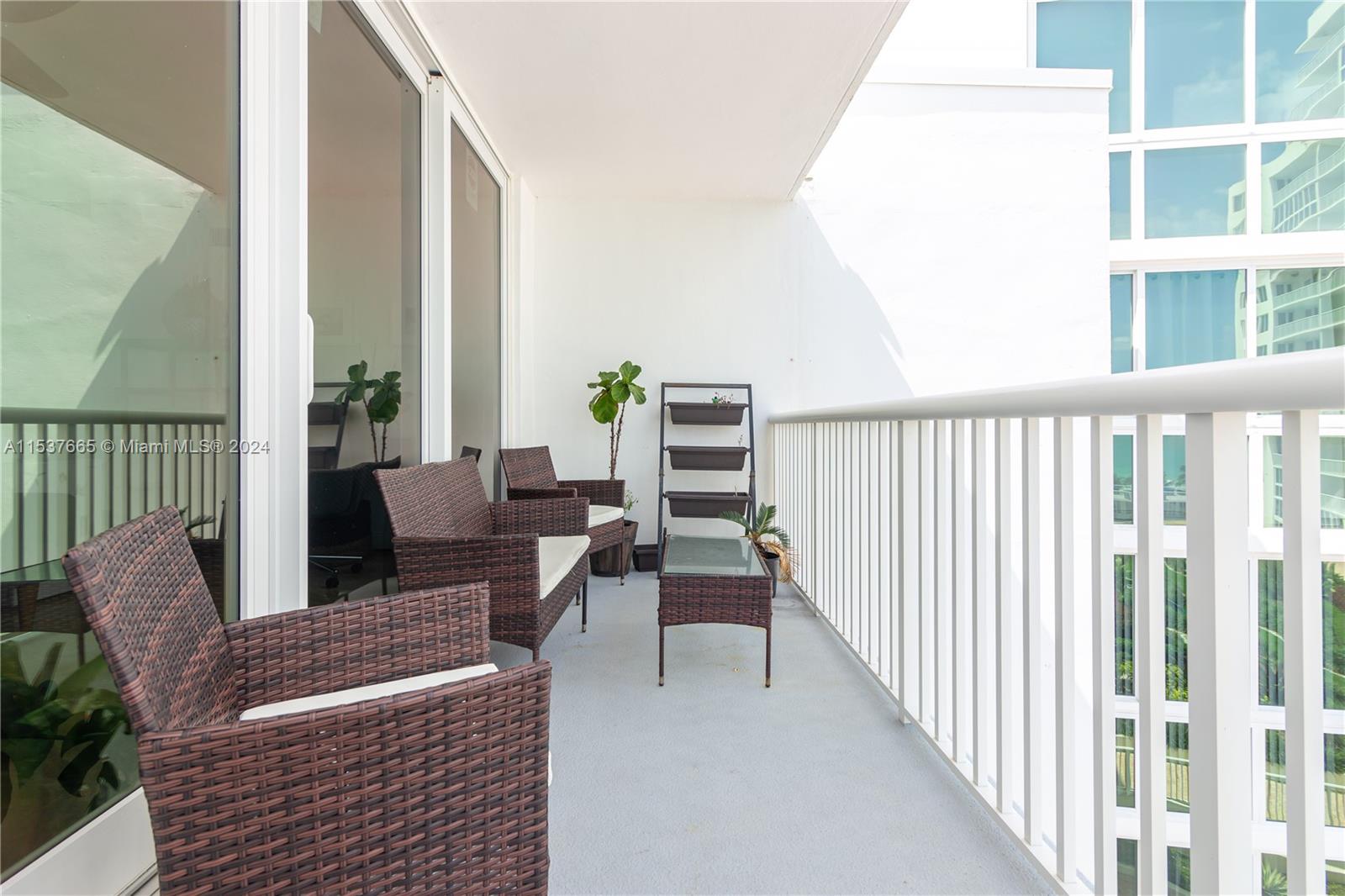 5401 Collins Ave 337, Miami Beach, Florida 33140, 2 Bedrooms Bedrooms, ,3 BathroomsBathrooms,Residential,For Sale,5401 Collins Ave 337,A11537665