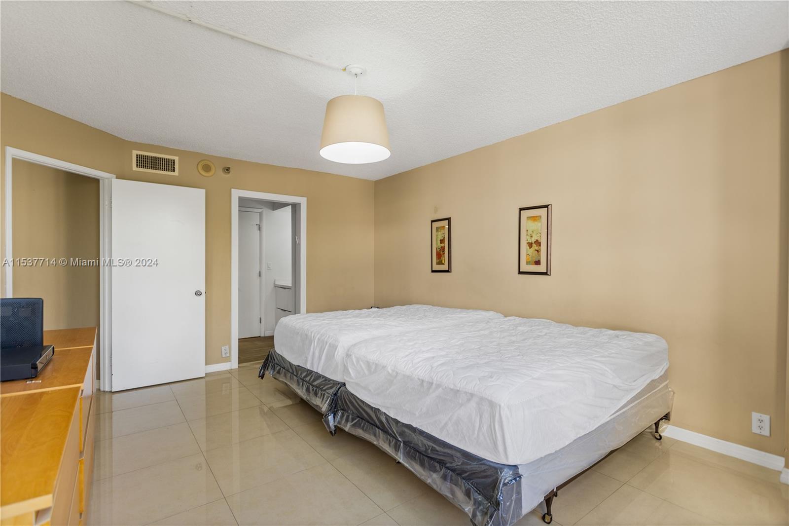 19101 Mystic Pointe Dr 303, Aventura, Florida 33180, 2 Bedrooms Bedrooms, ,2 BathroomsBathrooms,Residentiallease,For Rent,19101 Mystic Pointe Dr 303,A11537714