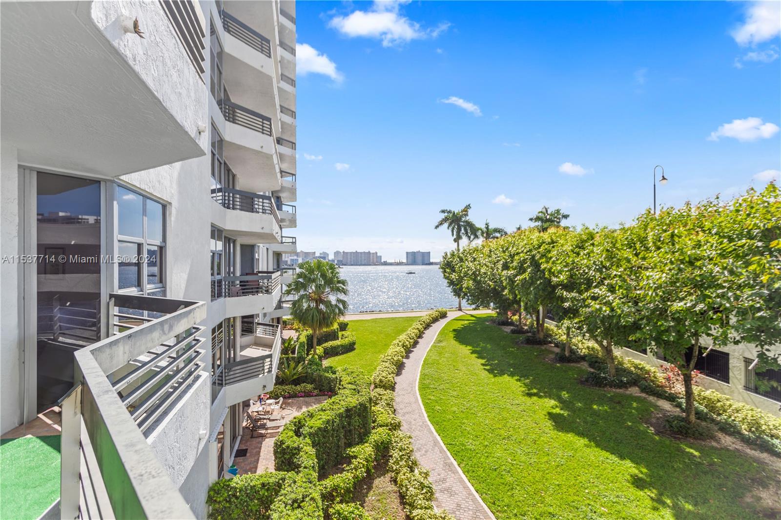 19101 Mystic Pointe Dr 303, Aventura, Florida 33180, 2 Bedrooms Bedrooms, ,2 BathroomsBathrooms,Residentiallease,For Rent,19101 Mystic Pointe Dr 303,A11537714