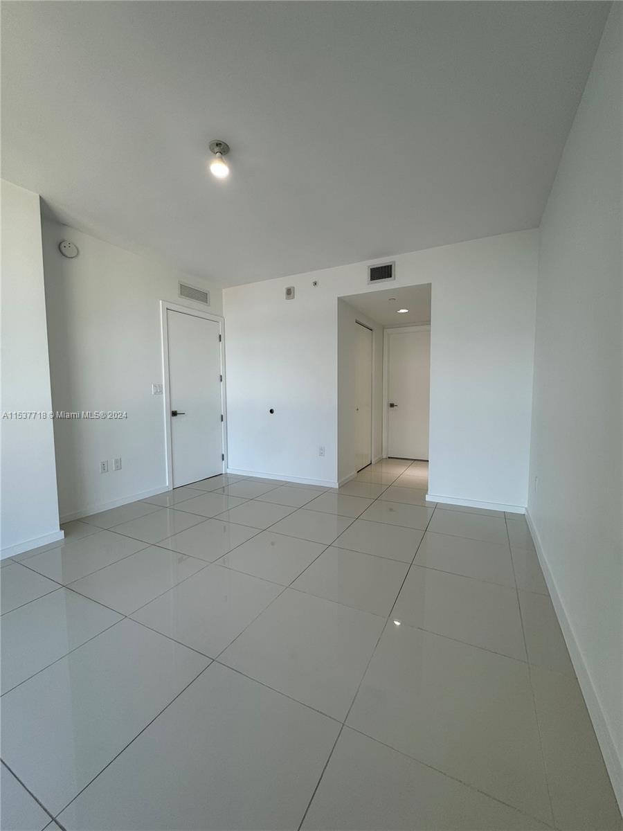 5252 NW 85th Ave 907, Doral, FL 33166, 1 Bedroom Bedrooms, ,1 BathroomBathrooms,Residential,For Sale,85th Ave,A11537718