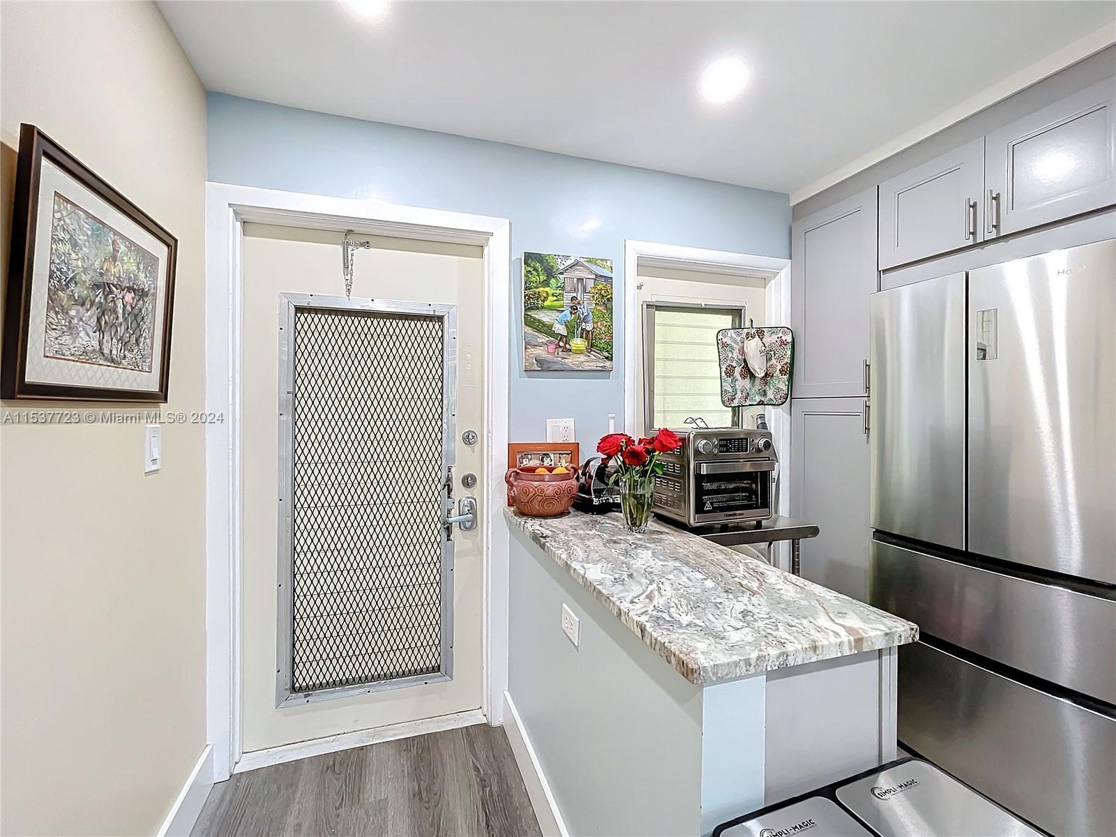 460 Paradise Isle Blvd 205, Hallandale Beach, Florida 33009, 2 Bedrooms Bedrooms, ,2 BathroomsBathrooms,Residential,For Sale,460 Paradise Isle Blvd 205,A11537723